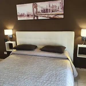 לינה וארוחת בוקר Brezza Marina, פיומיצ'ינו