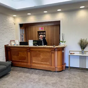 ユーロ ハウス ローム エアポート フィウミチーノ